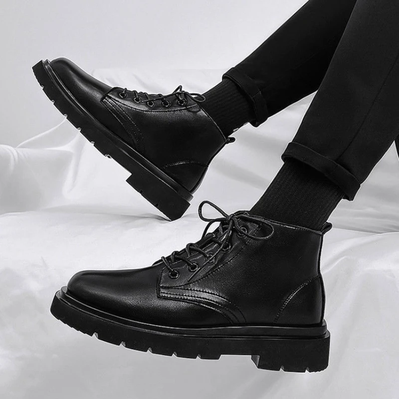 レザーブラックメンズハイカットレースアップブーツ秋ブリティッ - Men'S Shoes With Height Increase のレビューと価格
