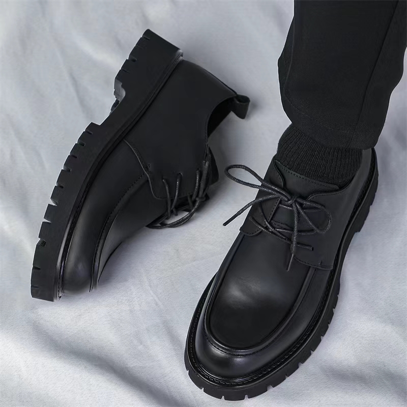男性用の大きなつま先のパテントレザーシューズ,オリジナルの黒 - Men Shoes Louboutin のレビューと価格