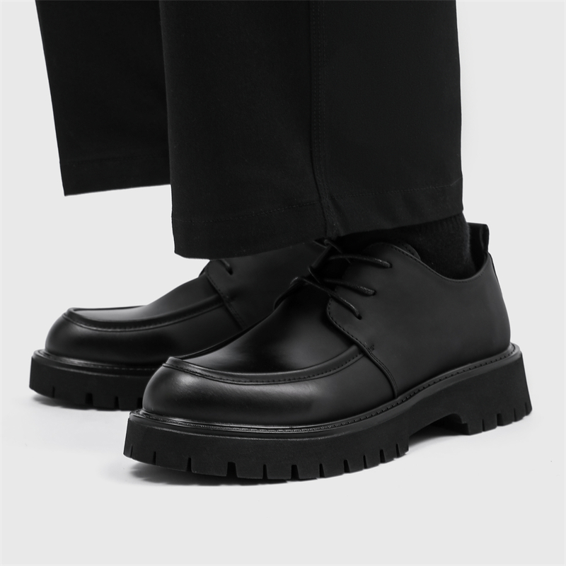 男性用の大きなつま先のパテントレザーシューズ,オリジナルの黒 - Men Shoes Louboutin のレビューと価格