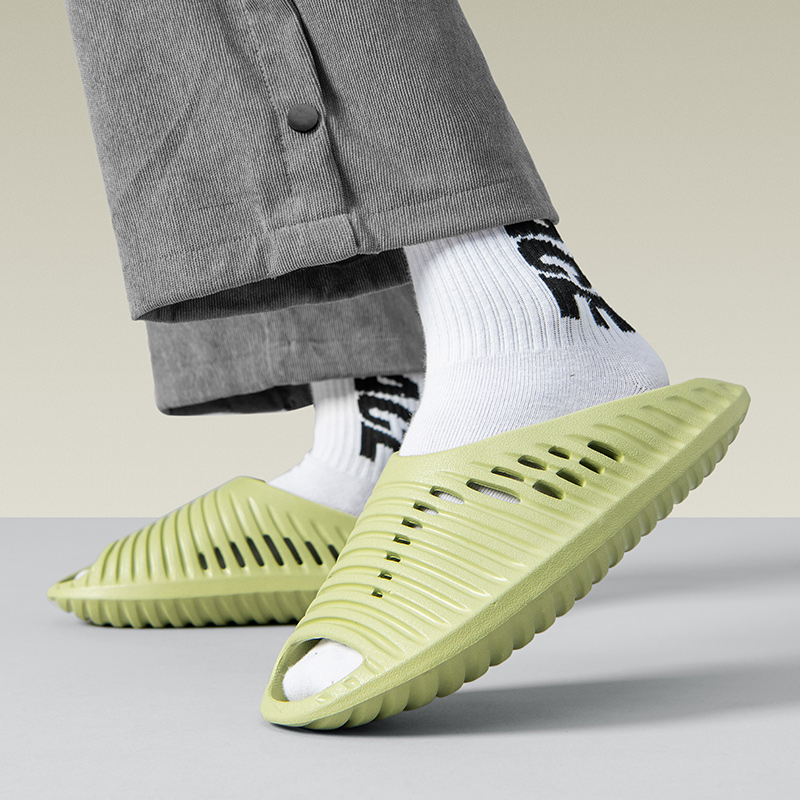 男性用の大きいサイズのビーチサンダル,軽量の穴の開いたビーチ - Men Shoes Brand のレビューと価格