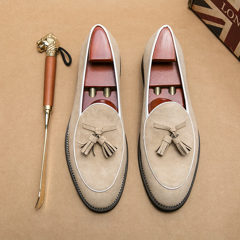 イタリアの伝統的な手作りのタッセル付きメンズシューズ,滑り止 - Men Shoes Louboutin のレビューと価格